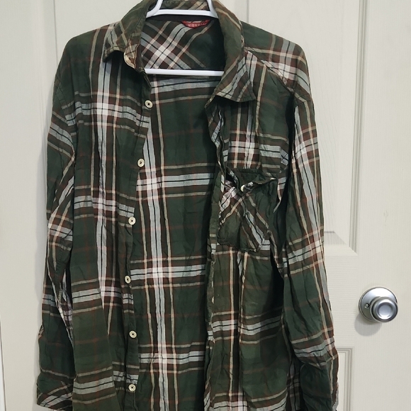 UNIONBAY Olive Plaid Button Down Shirt - Picture 1 of 3